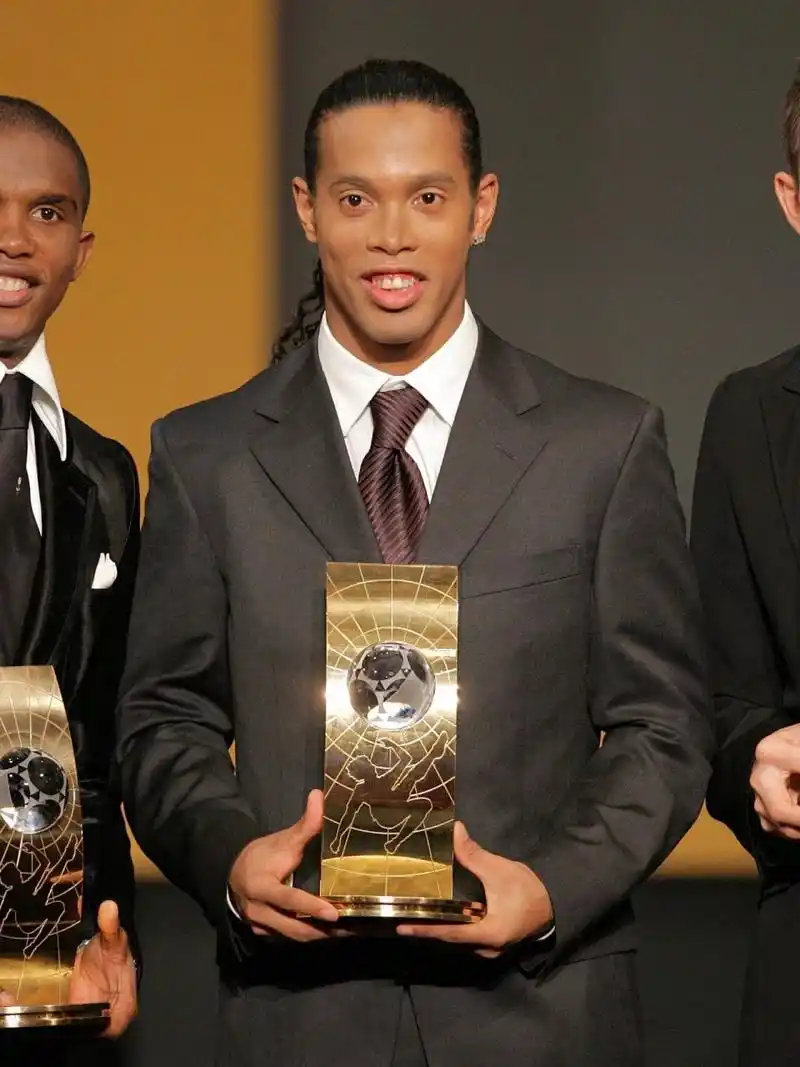 对一个年轻 对一个年轻