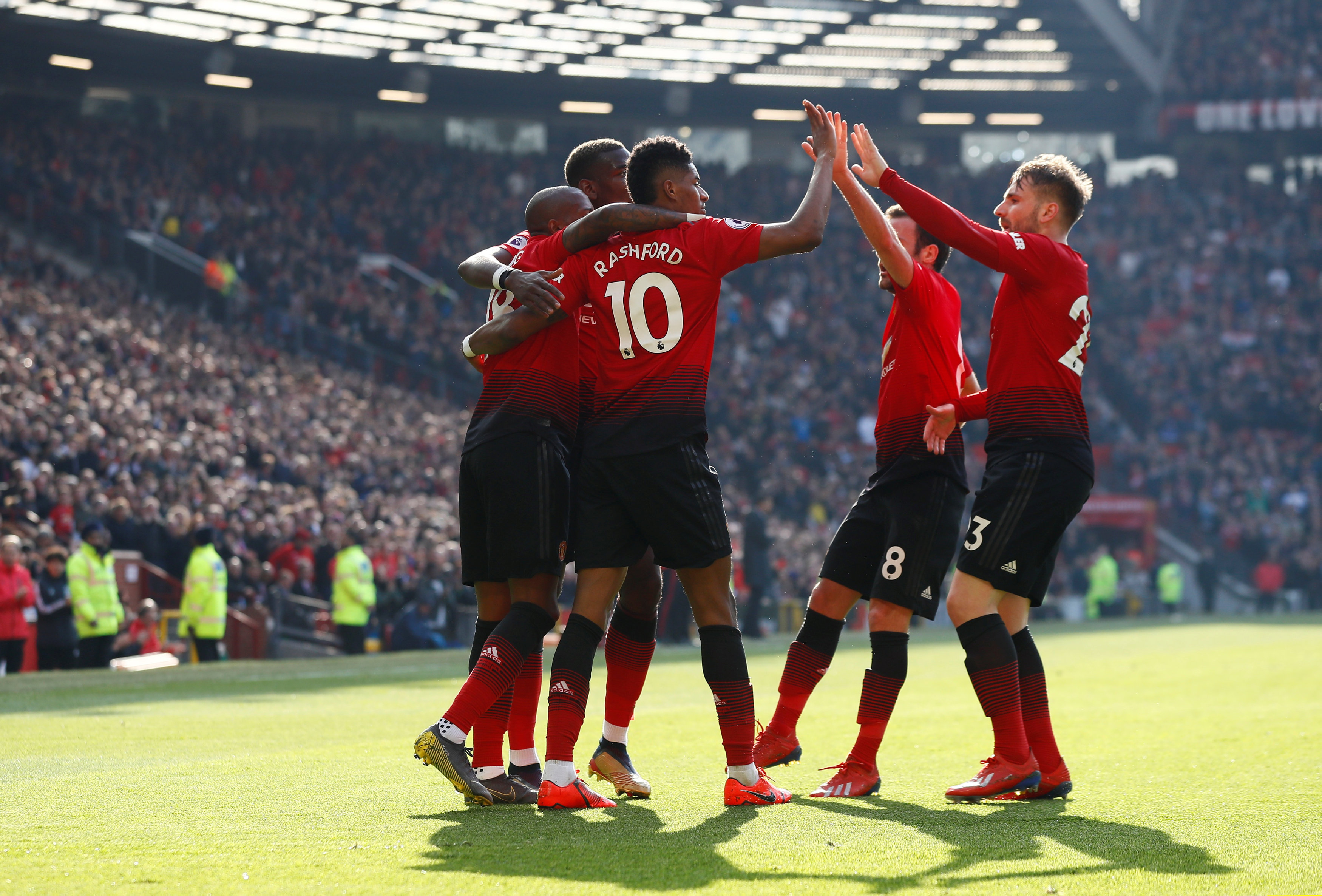 映了他的实 映了他的实